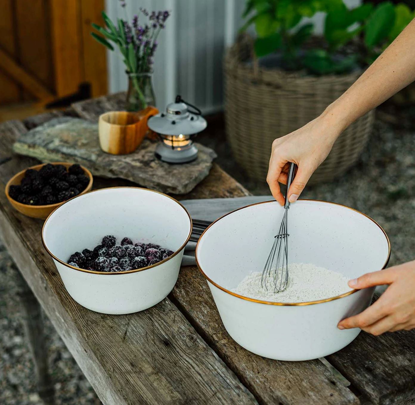 Enamel Mixing Bowl Set - Eggshell